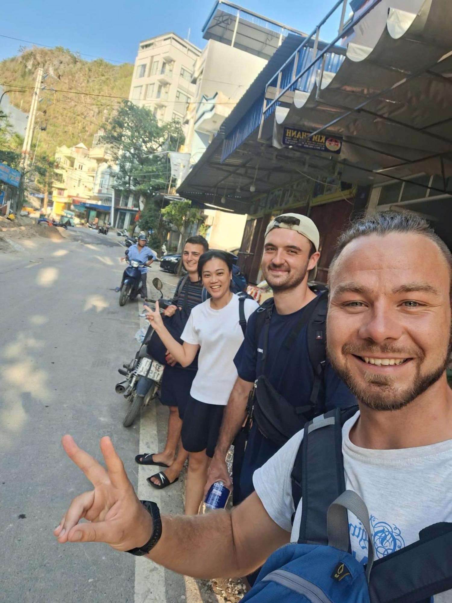 Napoli Hostel Chan Chau Exteriör bild