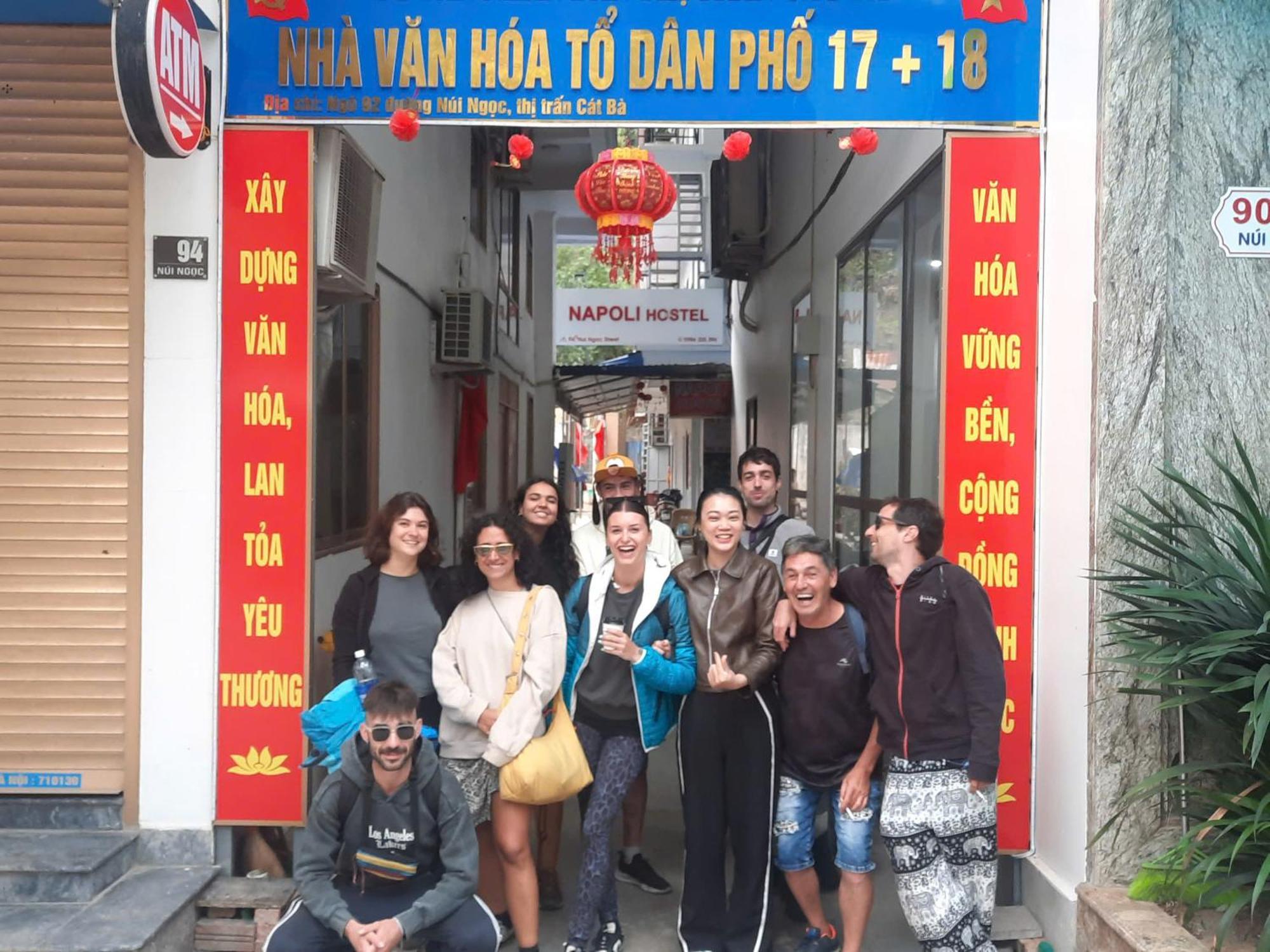 Napoli Hostel Chan Chau Exteriör bild